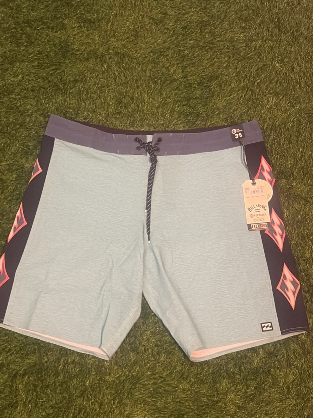 NWT Billabong Men’s Light Blue Swim Trunks with Navy Side Panels - 36
